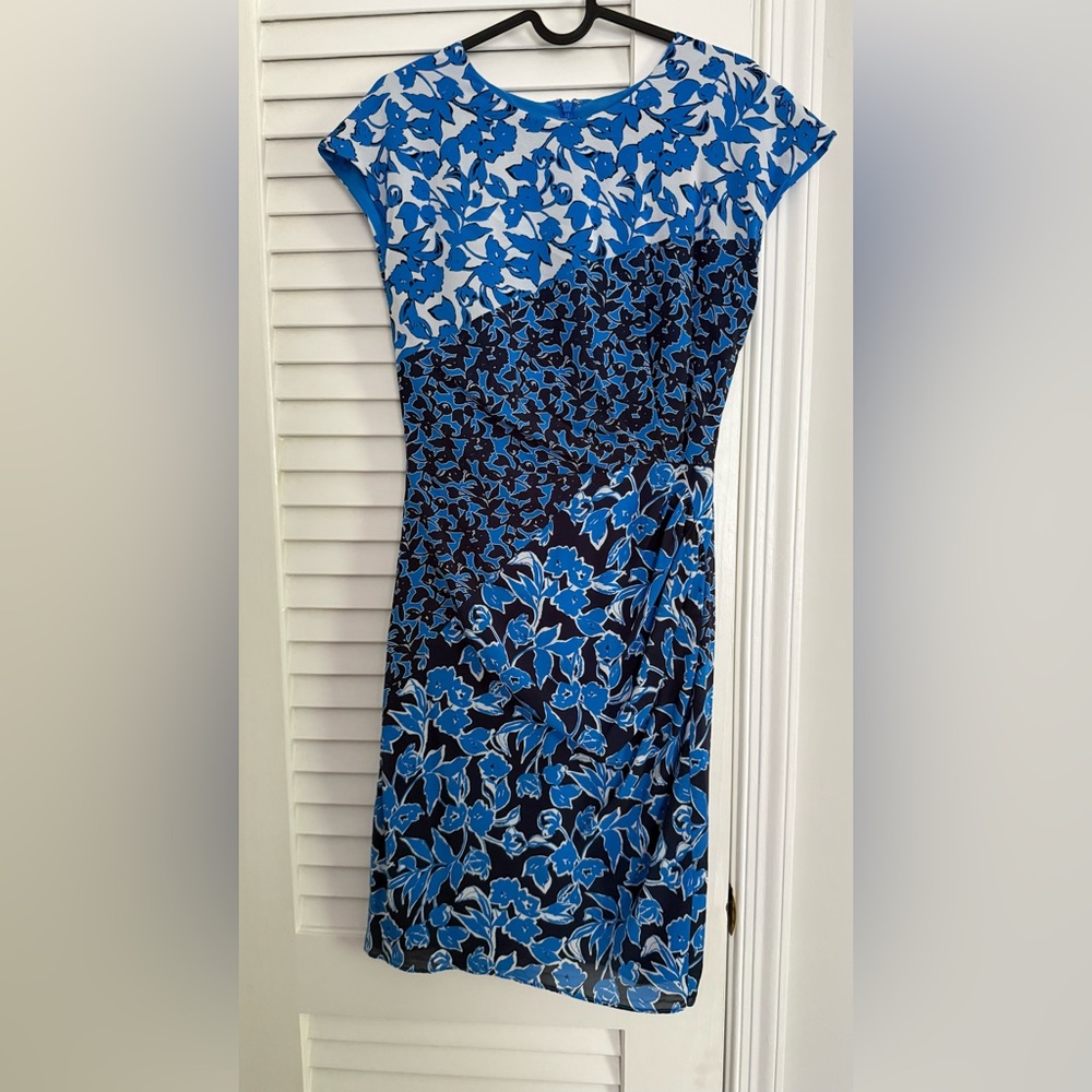 Whistles Blue and Black Floral Midi Dress size: 2, runs small